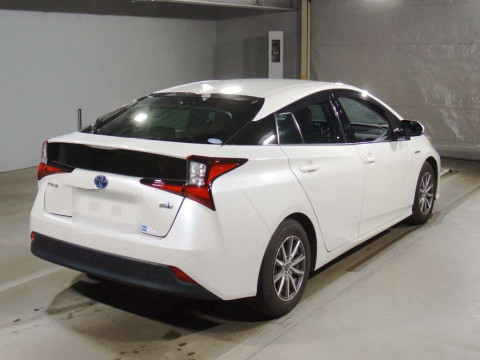 2020 Toyota Prius ZVW51[1]