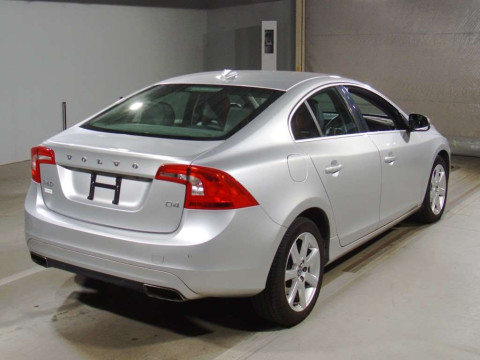 2015 Volvo S60 FD4204T[1]