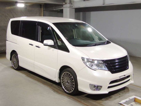 2015 Nissan Serena FPC26[2]