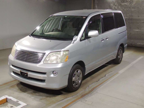 2006 Toyota Noah AZR60G[0]