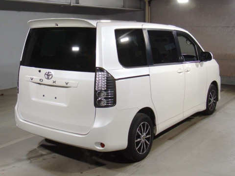 2012 Toyota Voxy ZRR70G[1]