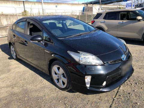 2014 Toyota Prius ZVW30[2]