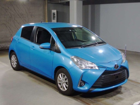 2017 Toyota Vitz NSP130[2]