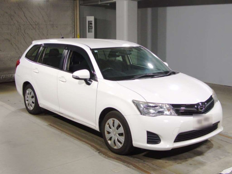 2014 Toyota Corolla Fielder NZE161G[2]