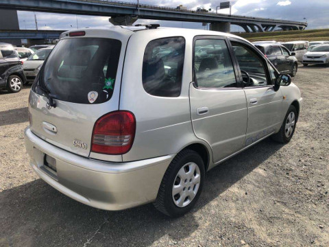 2000 Toyota Corolla Spacio AE111N[1]