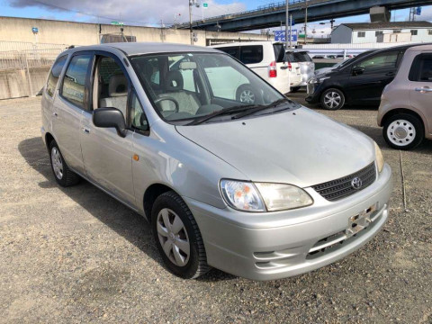 2000 Toyota Corolla Spacio AE111N[2]