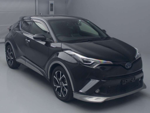 2018 Toyota C-HR ZYX10[2]