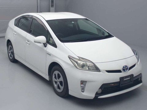 2012 Toyota Prius ZVW30[2]