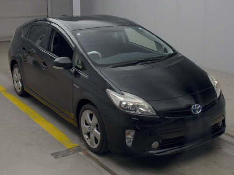 2014 Toyota Prius ZVW30[2]