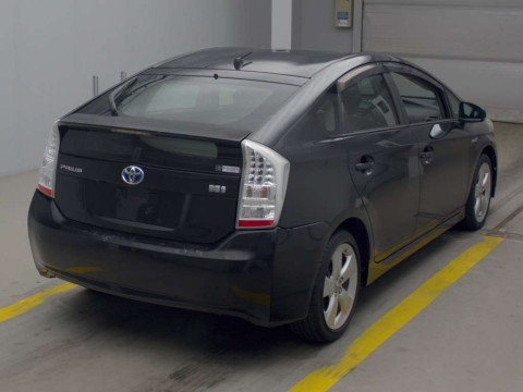 2010 Toyota Prius ZVW30[1]