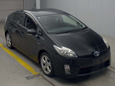 2010 Toyota Prius ZVW30[2]