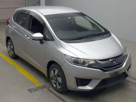 2014 Honda Fit Hybrid GP5[2]