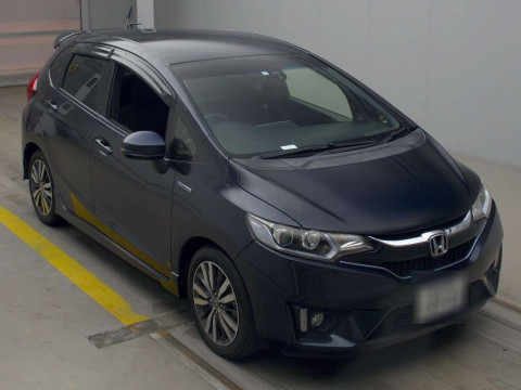 2016 Honda Fit Hybrid GP5[2]