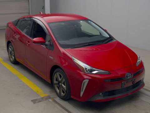 2019 Toyota Prius ZVW51[2]