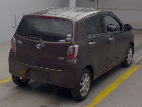 2012 Toyota Pixis Epoch LA300A[1]