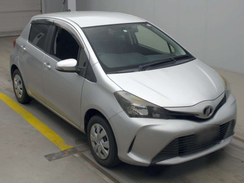 2015 Toyota Vitz KSP130[2]