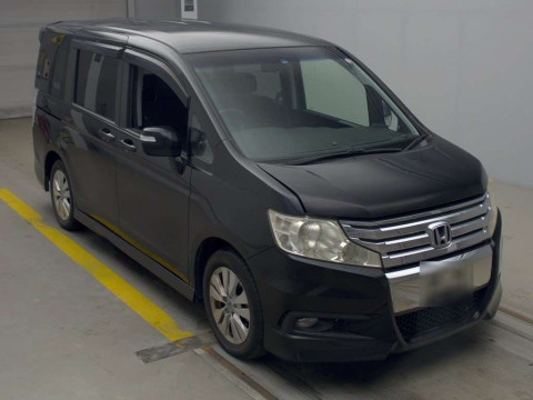 2009 Honda Step WGN Spada RK5[2]