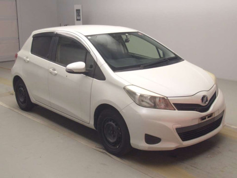 2012 Toyota Vitz NSP130[2]