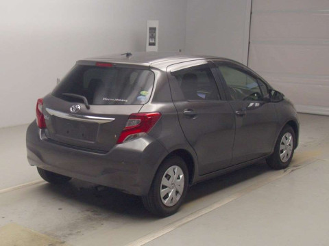 2014 Toyota Vitz NSP130[1]