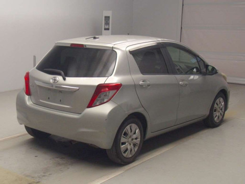 2012 Toyota Vitz NCP131[1]