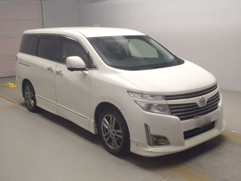 2013 Nissan Elgrand TE52[2]