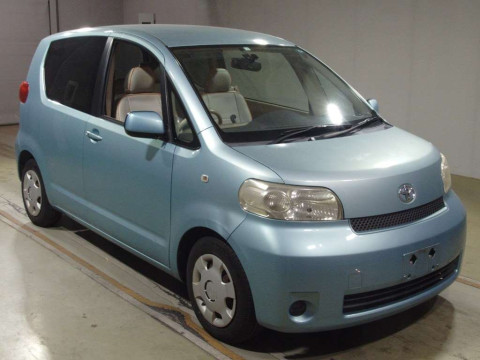 2005 Toyota Porte NNP10[2]