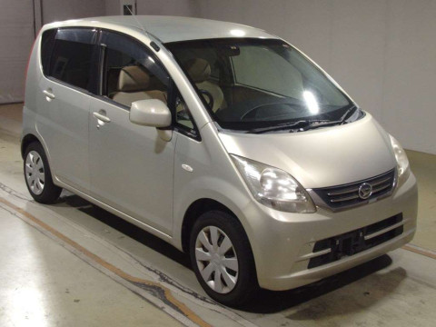 2010 Daihatsu Move L175S[2]