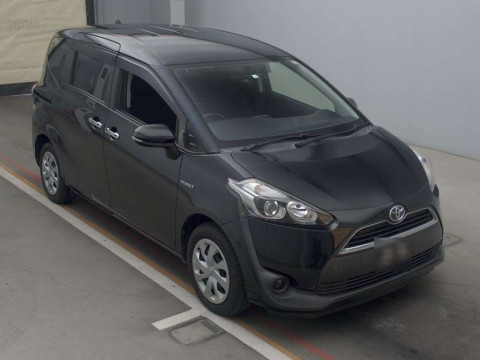 2016 Toyota Sienta NHP170G[2]