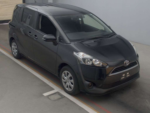 2016 Toyota Sienta NSP170G[2]