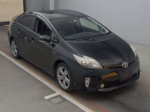 2012 Toyota Prius ZVW30[2]