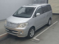 2002 Toyota Noah