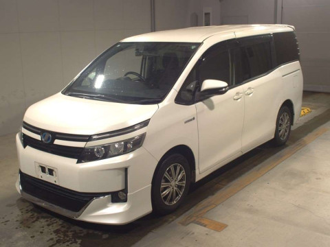 2015 Toyota Voxy ZWR80G[0]