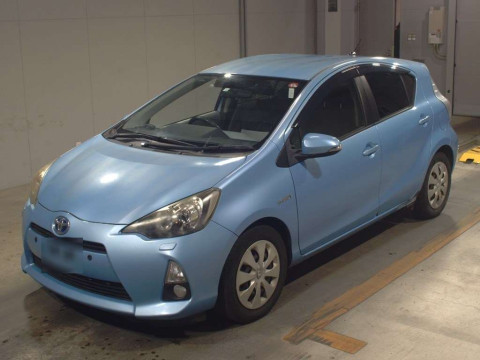 2012 Toyota Aqua NHP10[0]