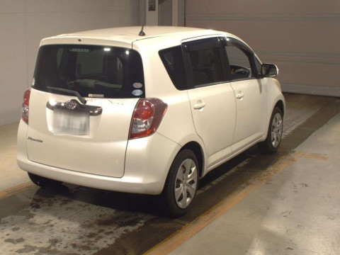 2008 Toyota Ractis SCP100[1]