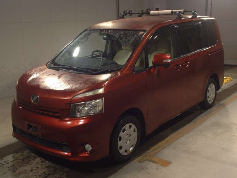 2010 Toyota Voxy ZRR70G[0]