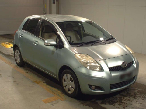 2008 Toyota Vitz SCP90[2]