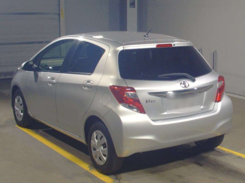 2016 Toyota Vitz NSP130[2]