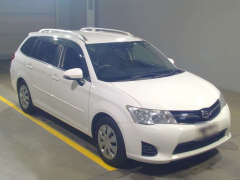 2013 Toyota Corolla Fielder NZE161G[2]