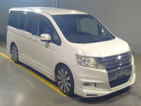 2010 Honda Step WGN Spada RK5[2]