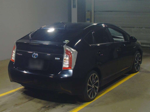 2014 Toyota Prius ZVW30[1]