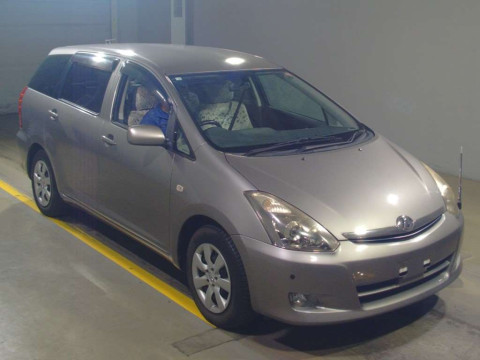 2006 Toyota Wish ZNE10G[2]