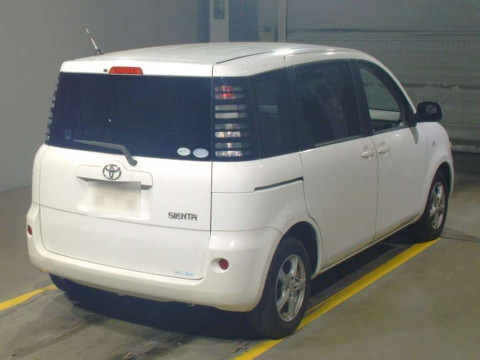 2006 Toyota Sienta NCP81G[1]