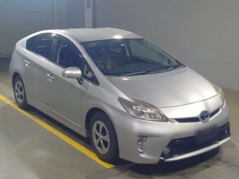 2012 Toyota Prius ZVW30[2]