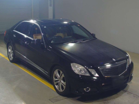 2010 Mercedes Benz E-Class 212056C[2]