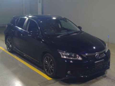 2011 Lexus CT ZWA10[2]