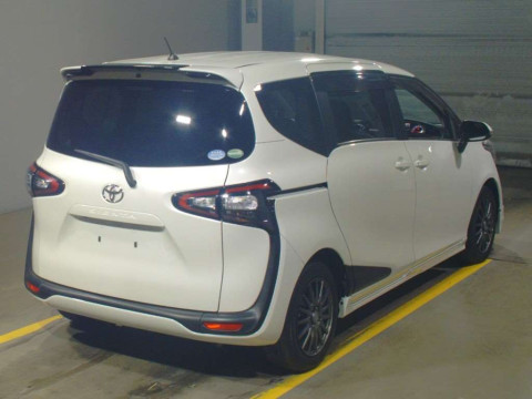 2015 Toyota Sienta NSP170G[1]