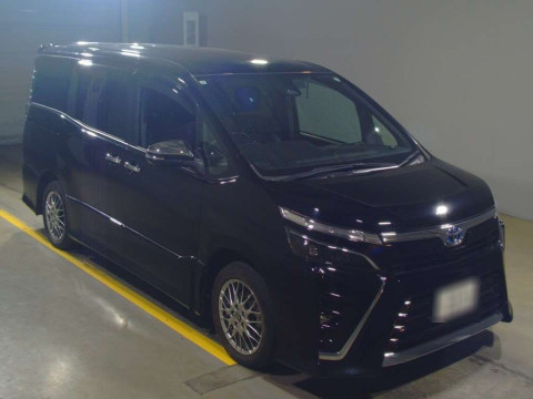 2021 Toyota Voxy ZWR80W[2]