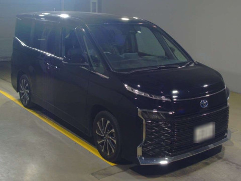 2023 Toyota Voxy ZWR90W[2]