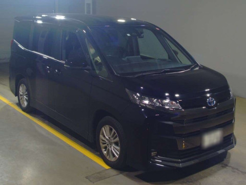 2022 Toyota Noah ZWR90W[2]