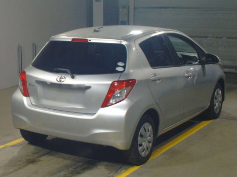 2011 Toyota Vitz KSP130[1]